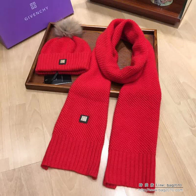 GIVENCHY紀梵希 新款 保暖又時尚兔絨加羊絨圍巾帽子套裝 LLWJ8722